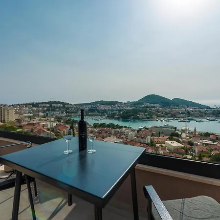 Makris No3 * Dubrovník