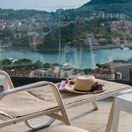 Makris No3 Appartement *