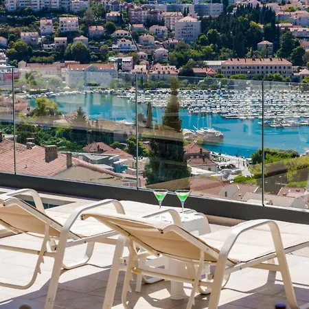 Appartement Makris No3 *
