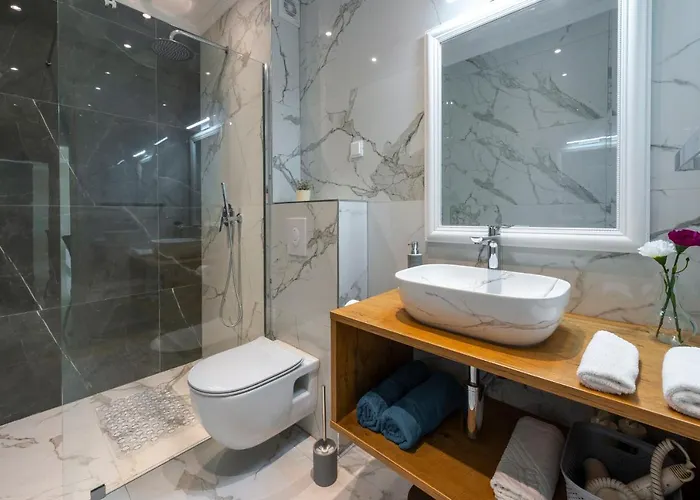 Apartment Makris No3 *