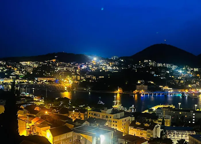 Makris No3 *
